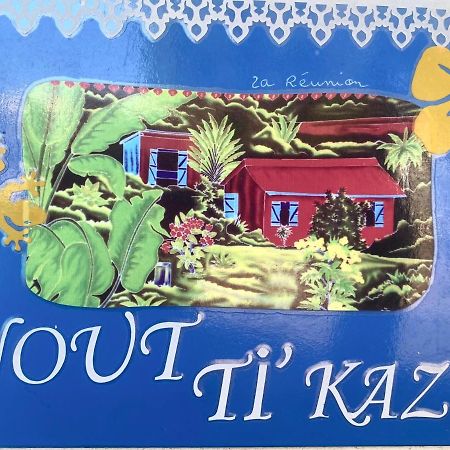 Nout Ti Kaz Le Bains Apartment L'Etang-Sale Luaran gambar